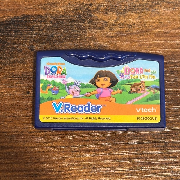 V.Reader Other - V.Reader 2010 nickelodeon Dora Explorer Dora and the three Little pigs game